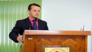 Vereador Anderson Catafesta Cobra Poder Executivo Sobre Iluminação Pública
Vereador Anderson Catafesta Cobra Poder Executivo Sobre Iluminação Pública